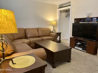 Photo #5: 6239403 Listing