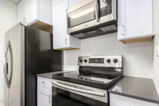 Photo #4: 6239417 Listing