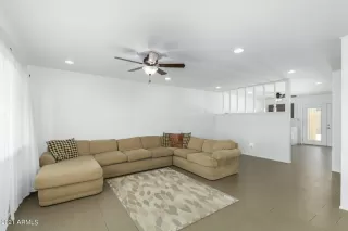 Photo #5: 6239420 Listing