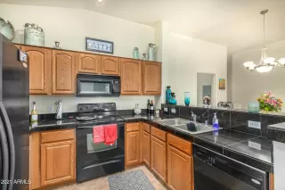 Photo #6: 6239444 Listing