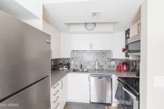 Photo #2: 6239569 Listing