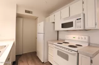 Photo #5: 6239715 Listing