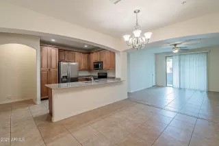 Photo #4: 6239745 Listing 