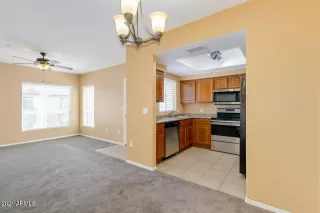 Photo #5: 6239751 Listing