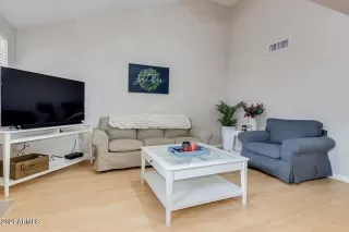 Photo #2: 6239880 Listing 