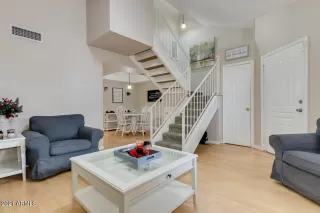 Photo #3: 6239880 Listing 