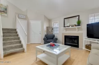 Photo #4: 6239880 Listing 