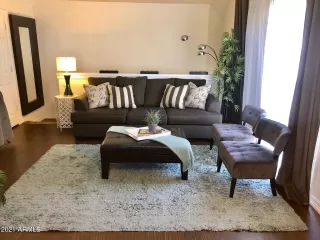 Photo #3: 6239913 Listing