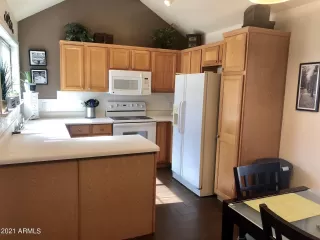 Photo #4: 6239913 Listing