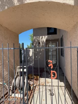 Photo #2: 6240142 Listing