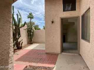 Photo #3: 6240142 Listing