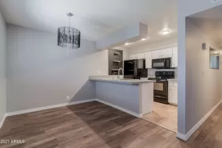 Photo #5: 6240177 Listing 