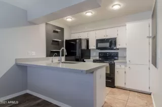 Photo #6: 6240177 Listing 