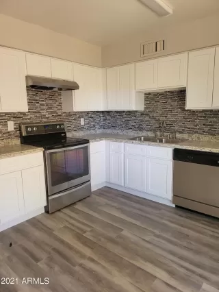 Photo #1: 6240237 Listing