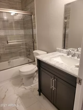 Photo #6: 6240237 Listing