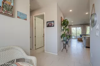 Photo #3: 6240516 Listing