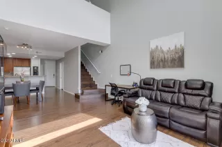 Photo #4: 6240608 Listing