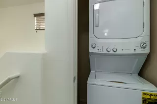 Photo #5: 6241171 Listing