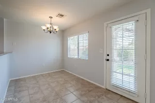 Photo #5: 6241285 Listing 
