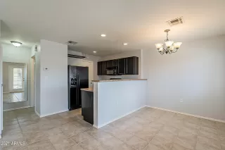 Photo #6: 6241285 Listing 