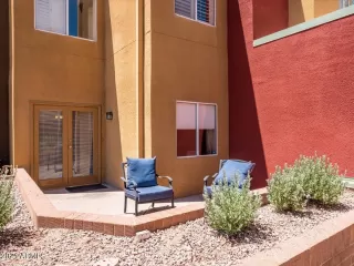 Photo #2: 6241353 Listing