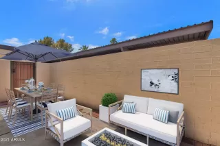 Photo #2: 6241359 Listing 