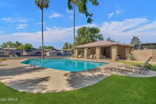 Photo #3: 6241359 Listing 