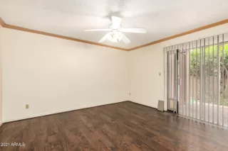 Photo #6: 6241403 Listing