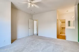 Photo #5: 6241499 Listing