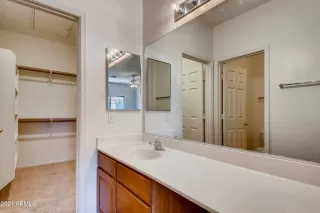 Photo #6: 6241499 Listing