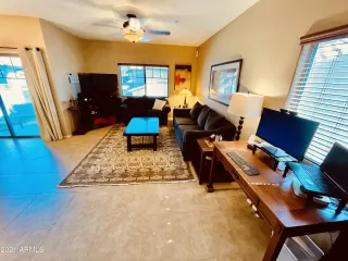 Photo #2: 6241529 Listing