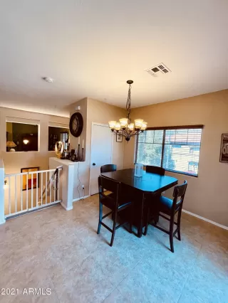 Photo #4: 6241529 Listing