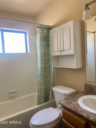 Photo #6: 6241674 Listing