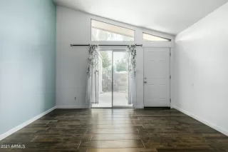 Photo #5: 6241736 Listing