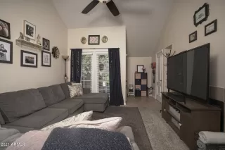 Photo #2: 6241794 Listing 