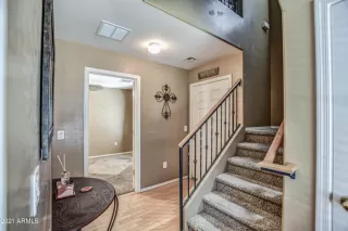 Photo #5: 6241860 Listing