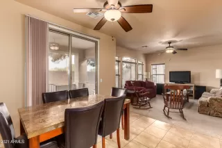 Photo #6: 6241861 Listing