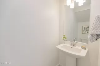 Photo #6: 6241887 Listing