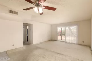 Photo #4: 6241988 Listing 