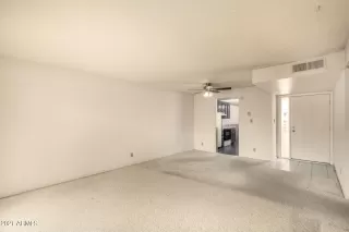 Photo #6: 6241988 Listing 