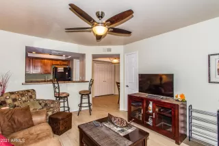 Photo #3: 6242005 Listing