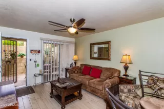 Photo #4: 6242005 Listing