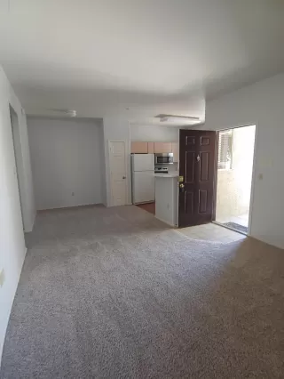 Photo #2: 6242546 Listing