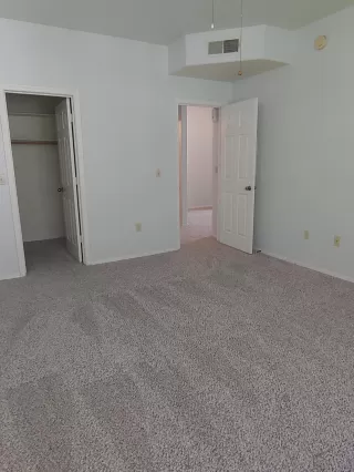 Photo #6: 6242546 Listing