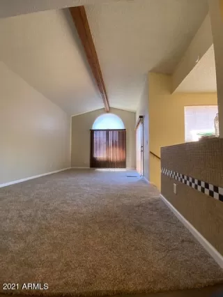 Photo #3: 6242686 Listing