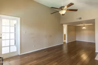 Photo #3: 6242775 Listing