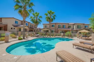 Photo #4: 6243001 Listing