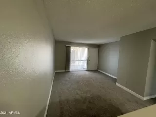 Photo #4: 6243029 Listing