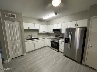 Photo #5: 6243029 Listing