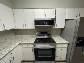 Photo #6: 6243029 Listing